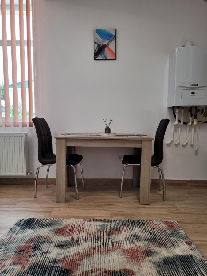 Apartamente Livada Râmnicu Vâlcea Exterior foto