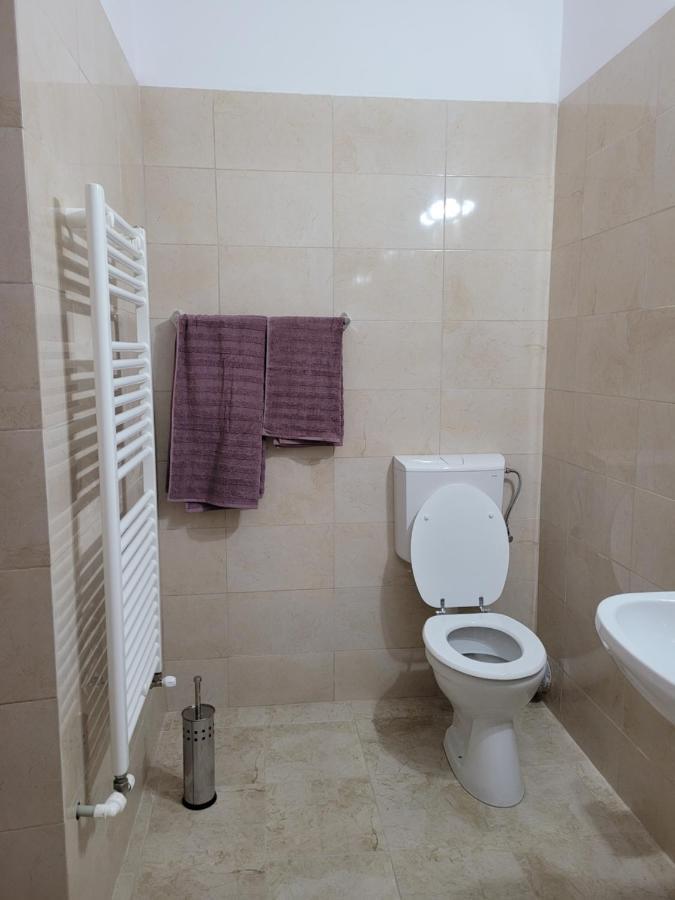 Apartamente Livada Râmnicu Vâlcea Exterior foto