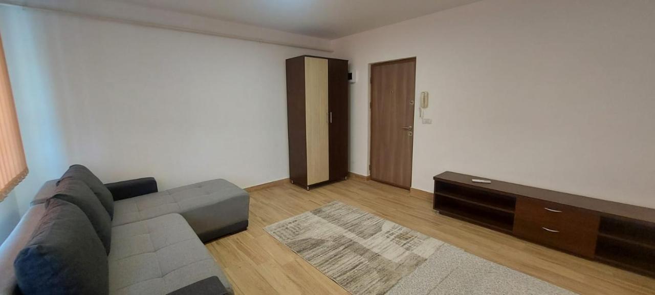 Apartamente Livada Râmnicu Vâlcea Exterior foto